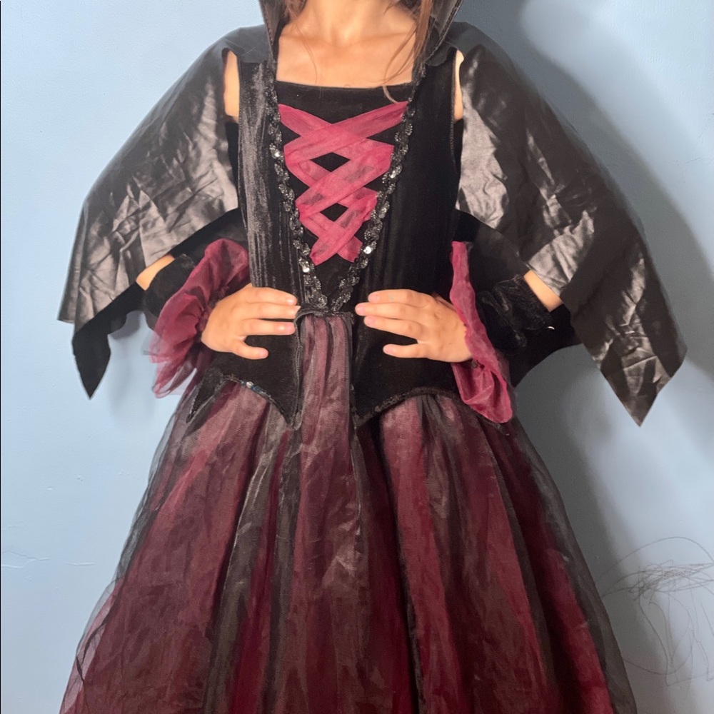 Halloween vampire costume